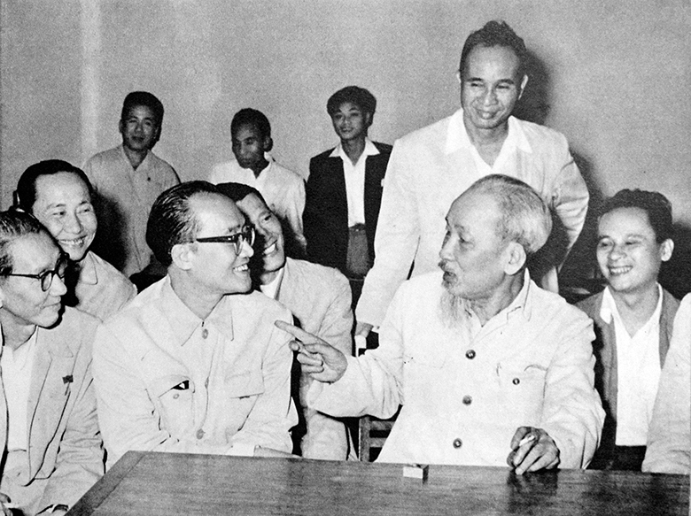 Chủ tịch Hồ Chí Minh từng mời người 70 tuổi làm bộ trưởng